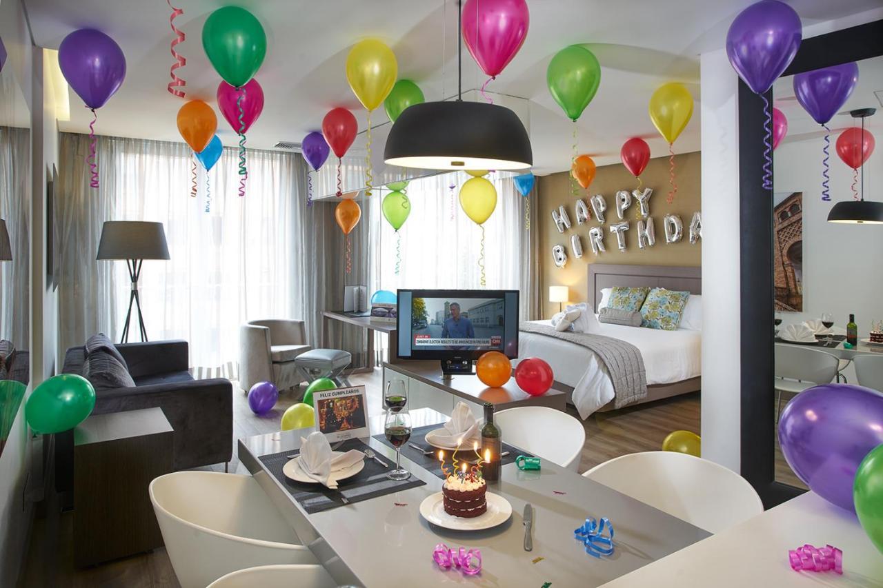 Hotel 100 Luxury Suites By Preferred ボゴタ エクステリア 写真 A party room at the hotel