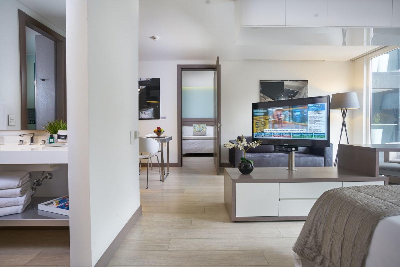 Hotel 100 Luxury Suites By Preferred ボゴタ エクステリア 写真 A typical apartment