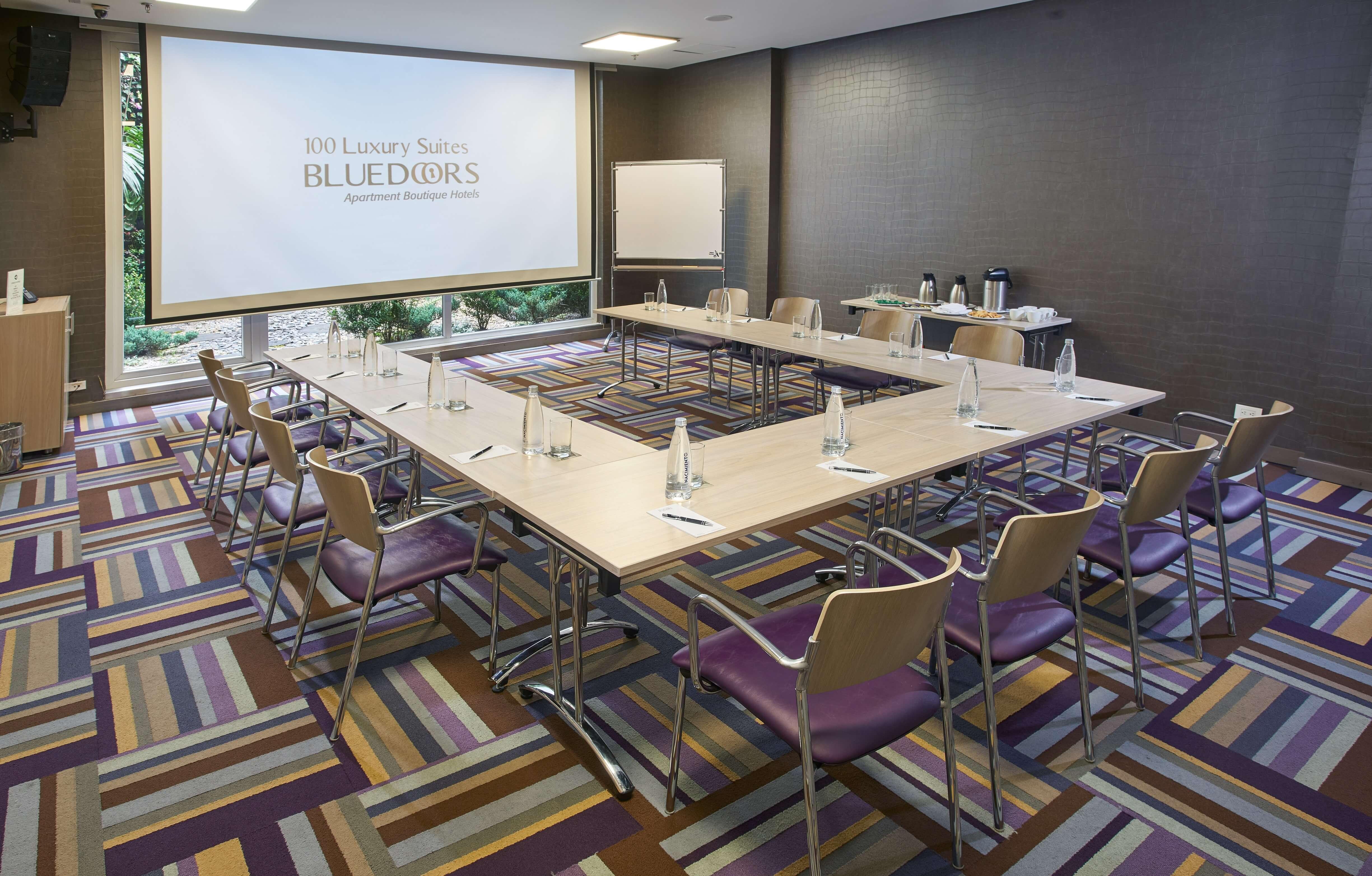 Hotel 100 Luxury Suites By Preferred ボゴタ エクステリア 写真 Meeting room