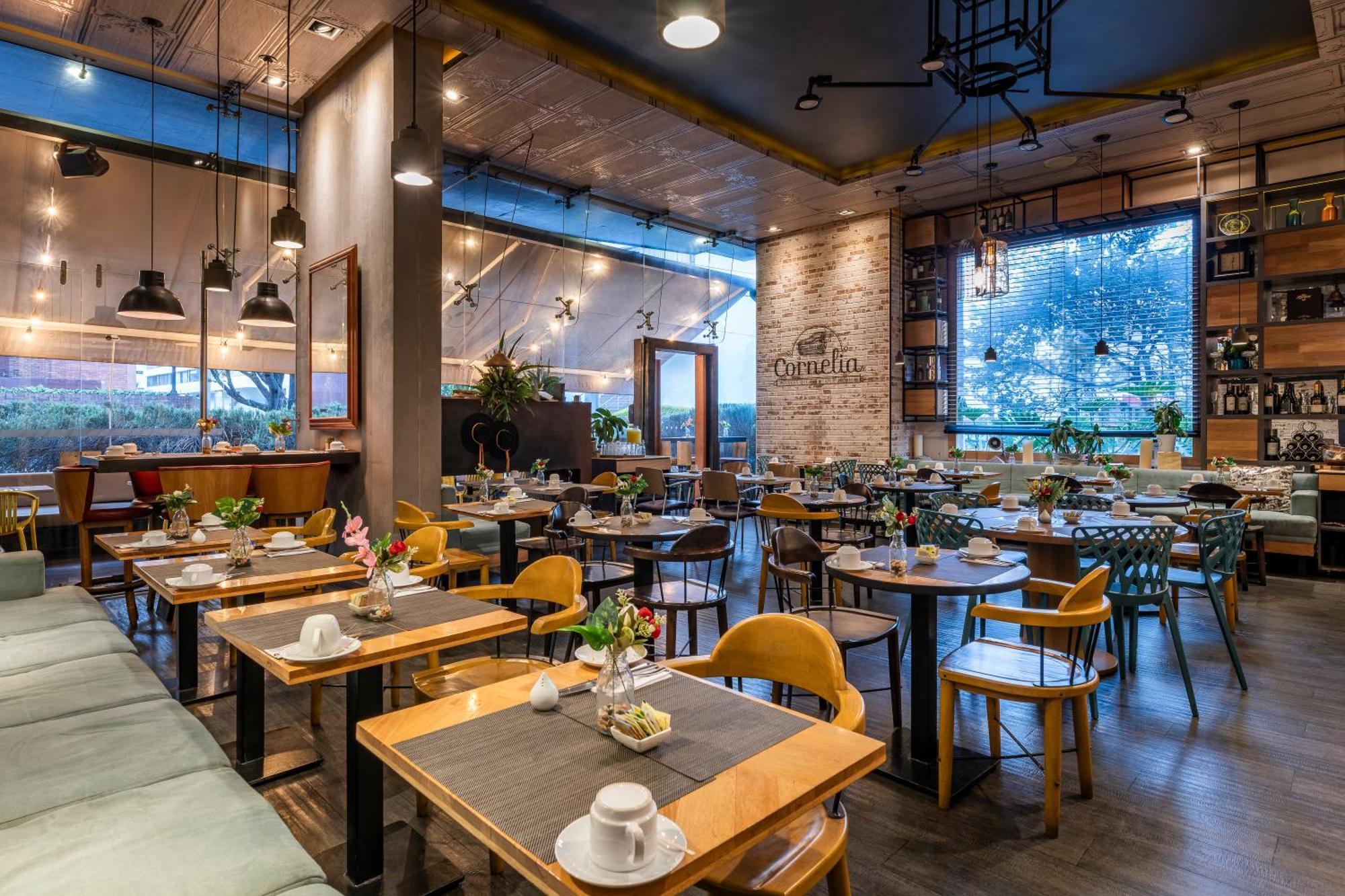 Hotel 100 Luxury Suites By Preferred ボゴタ エクステリア 写真 Restaurant in the hotel
