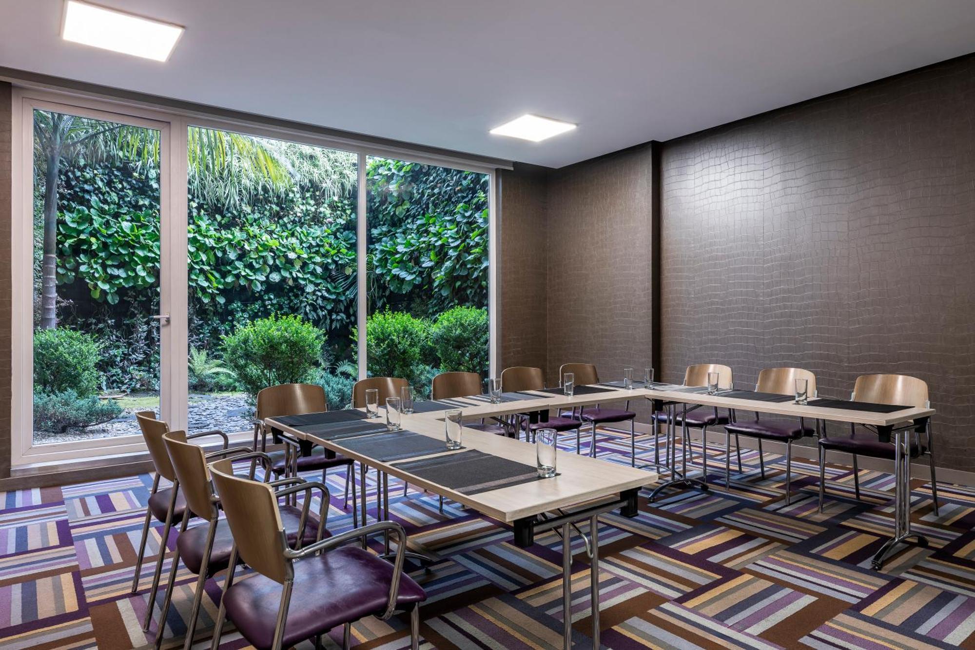 Hotel 100 Luxury Suites By Preferred ボゴタ エクステリア 写真 Meeting room