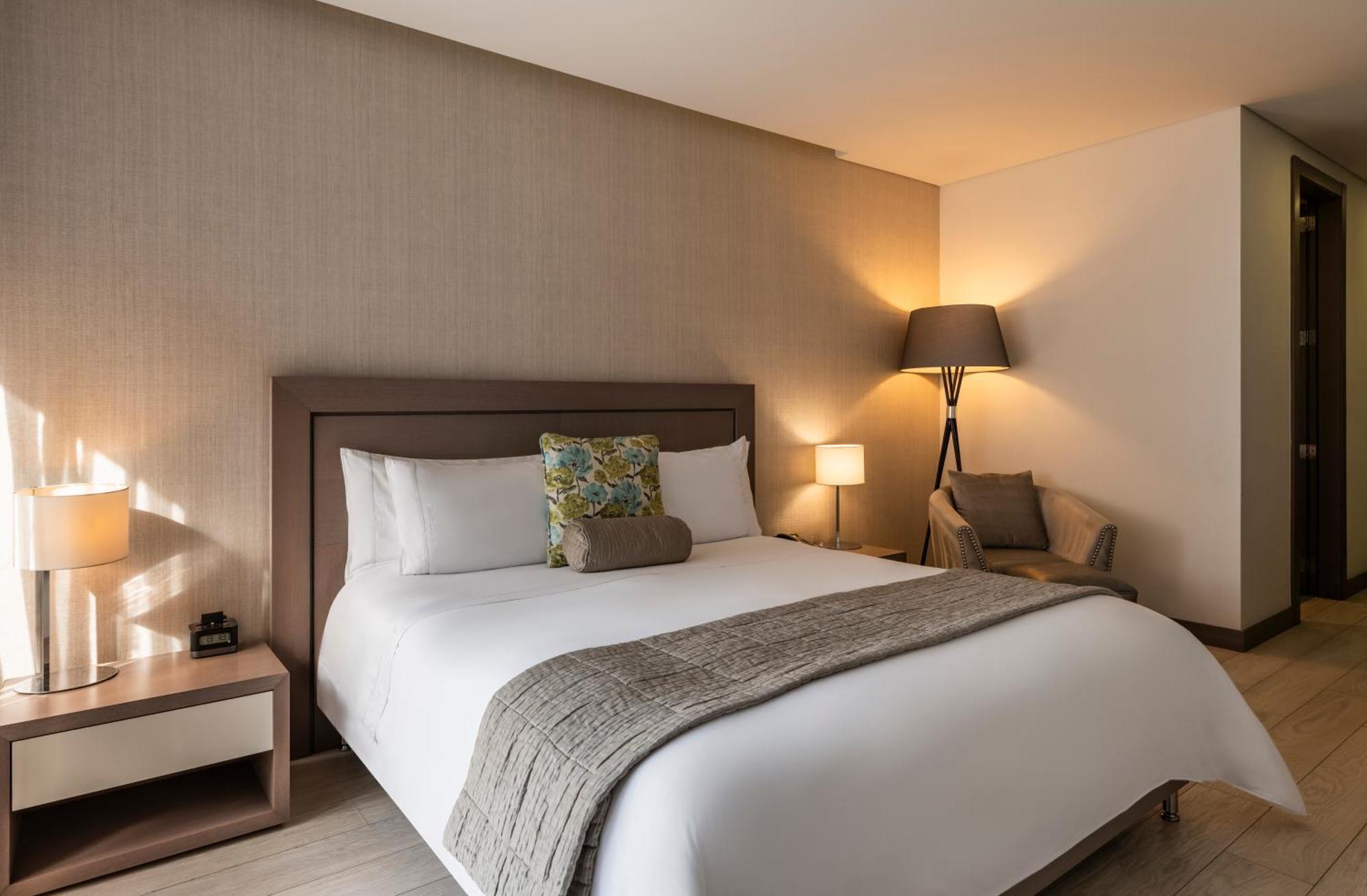 Hotel 100 Luxury Suites By Preferred ボゴタ エクステリア 写真